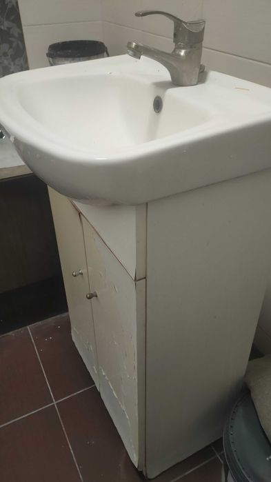 Oddam zestaw umywalka i szafka łazienkowa, za darmo