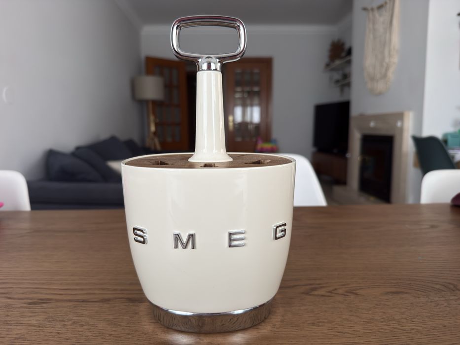 Faqueiro 6 pessoas SMEG