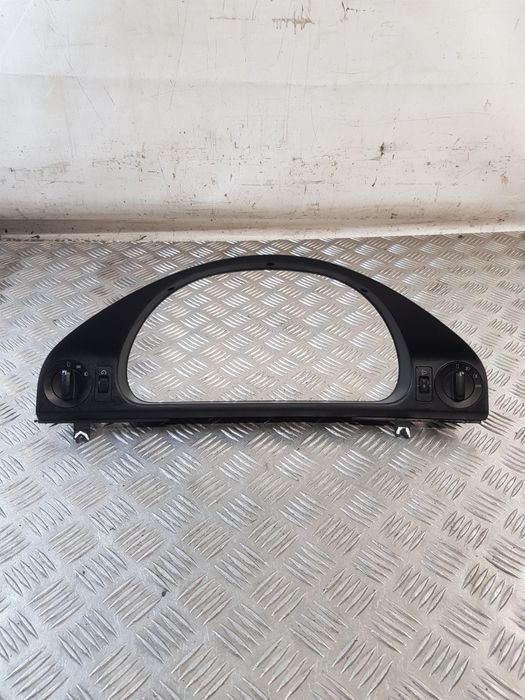 Ramka Licznika Przełączniki Włączniki Świateł 8159735 Bmw E39 99R-