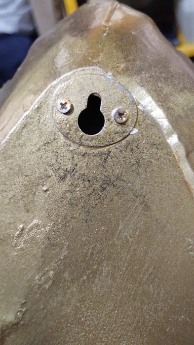 Золотое перо-ключница , Англия полистоун