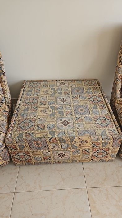 Conjunto sofás + mesa