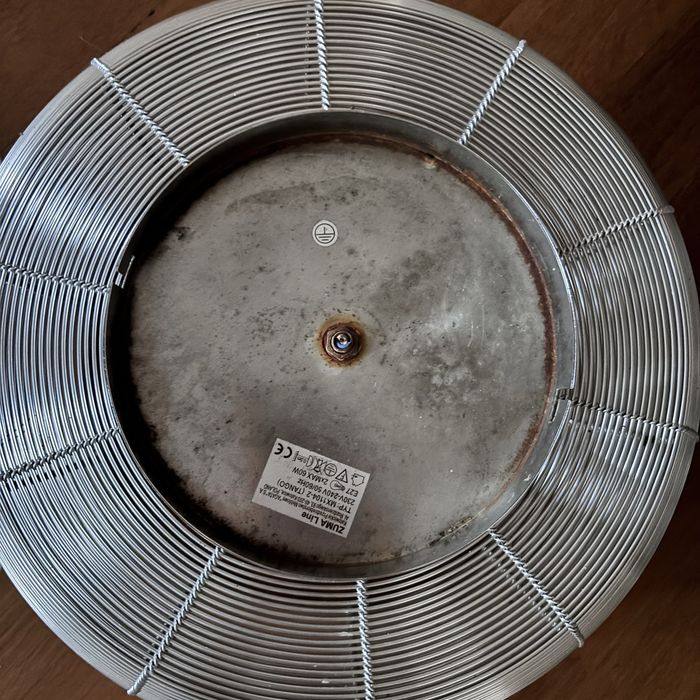 Druciany klosz lampy wiszącej