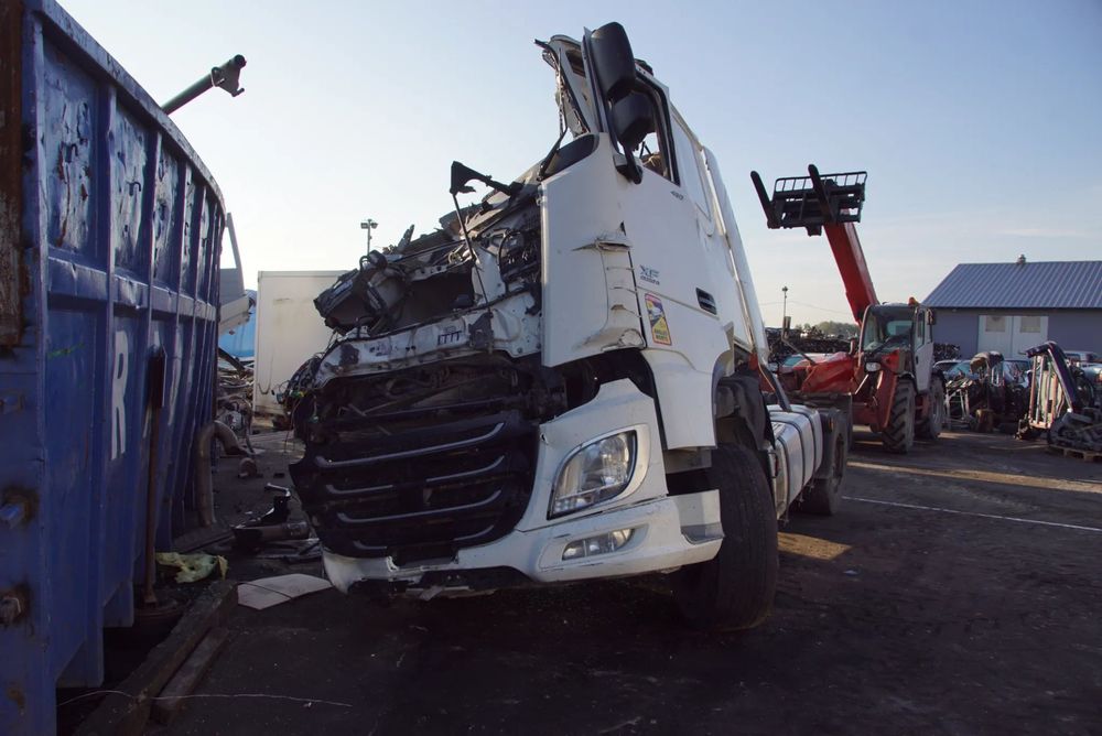 Auto na części - DAF XF 460 FT EURO 6 MX-13 2017R Silnik Skrzynia Lampa Lusterko Klamka Siodło Bak Sterownik Moduł Czujnik