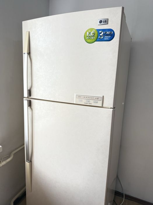 Холодильник LG двокамерний GR-R562JVQA