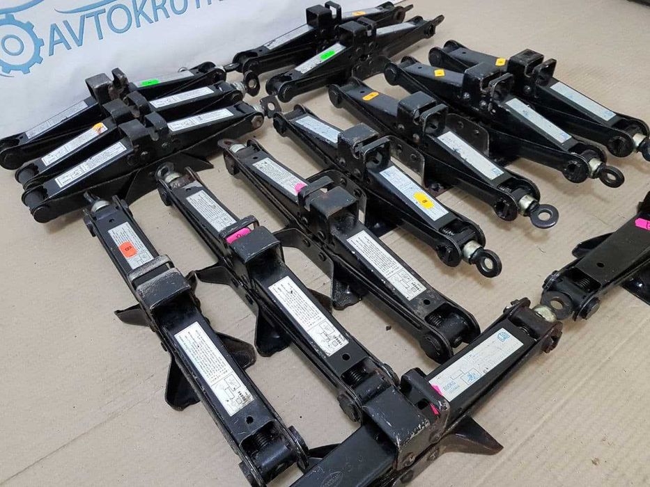 Домкрат Mazda 2 3 5 6 Крюк Буксировочный Мазда Крюк Ключ