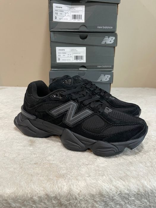 New Balance 9060 Triple Black чорні кросівки ню беланс 9060 замшеві