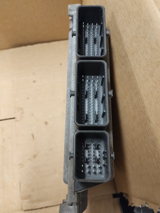 Komputer sterownik silnika nissan juke f15 lift 1.2 dig-t 23710bv89b