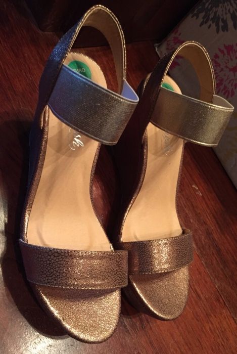 Sandałki złote na koturnach Tk&maxx r.37 Nowe