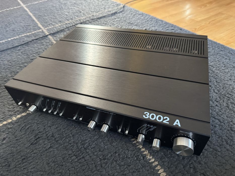 Предварительный усилитель TANDBERG 3002A Control Amplifier