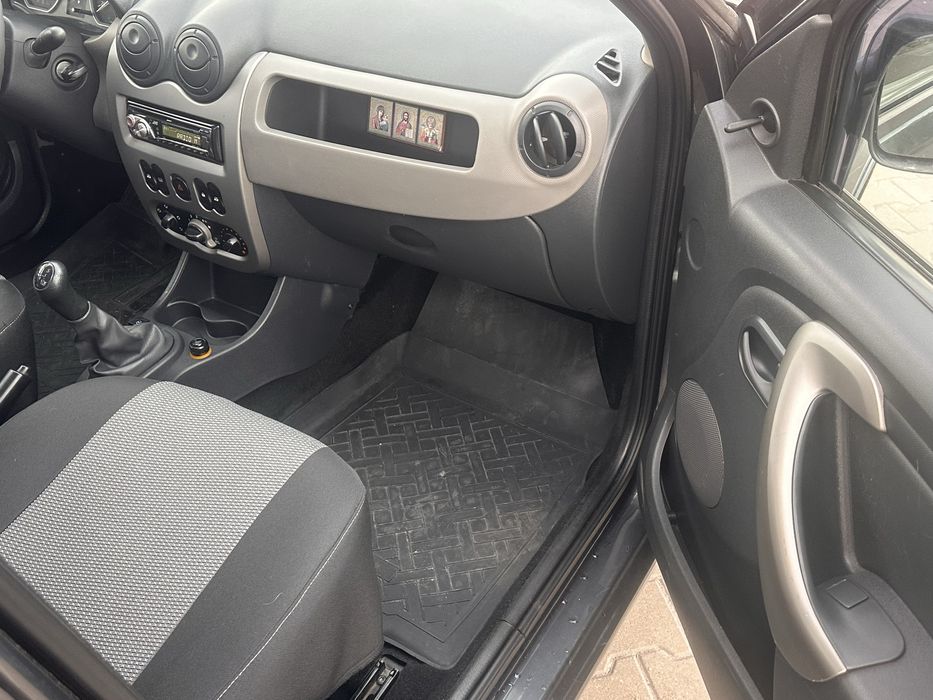 Dacia logan 1.4 один власник