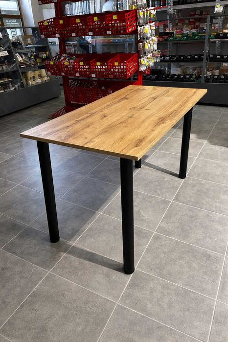 КОМПАКТНЫЙ! Стол обеденный для маленькой кухни. На 4 человек. Дуб