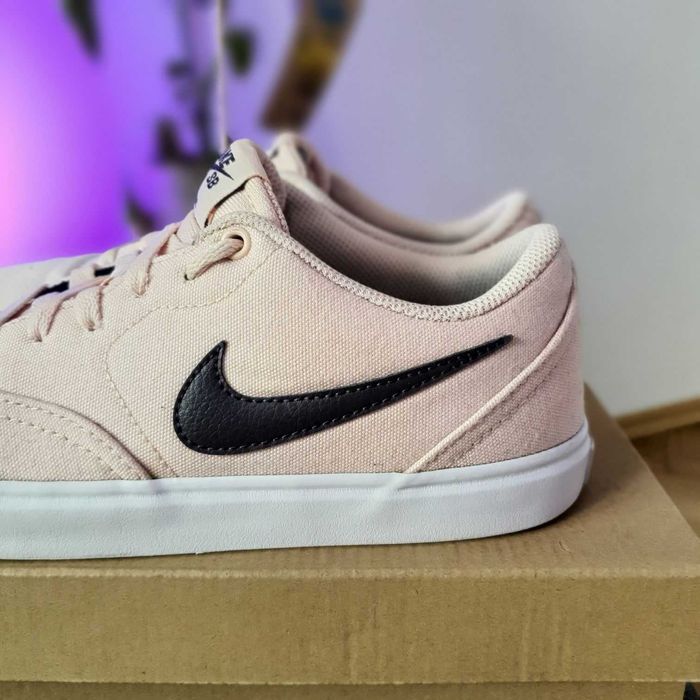 Buty Nike SB Check Solar Canvas - różowe - r. 40 - oryginalne