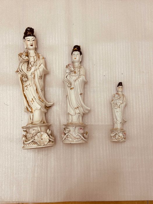 Conjunto de 4 bonecas asiáticas a 2,50 cada