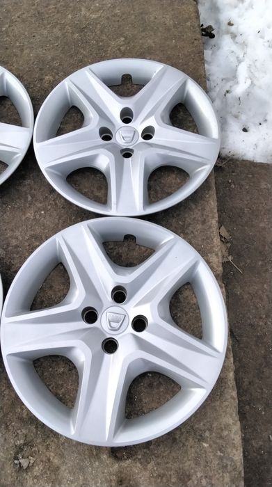 Ковпаки оригінал Дачія логан р16