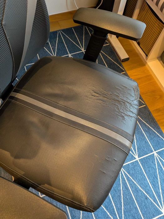 Cadeira Ergonómica Thunder X3 YAMA1 Preta