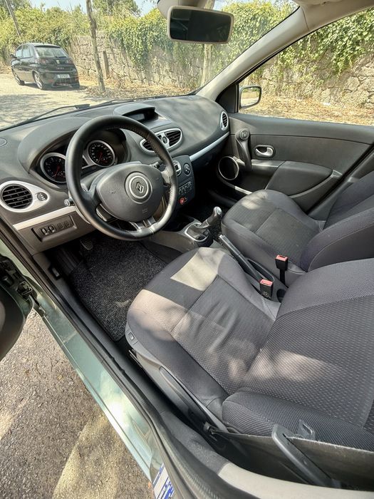 Renault Clio — fotografia 5