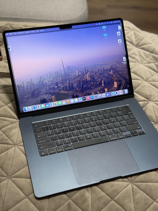 Apple MacBook Air 15"