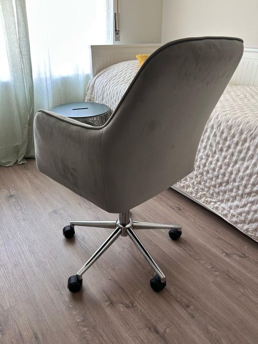 Cadeira escritorio/quarto Veludo