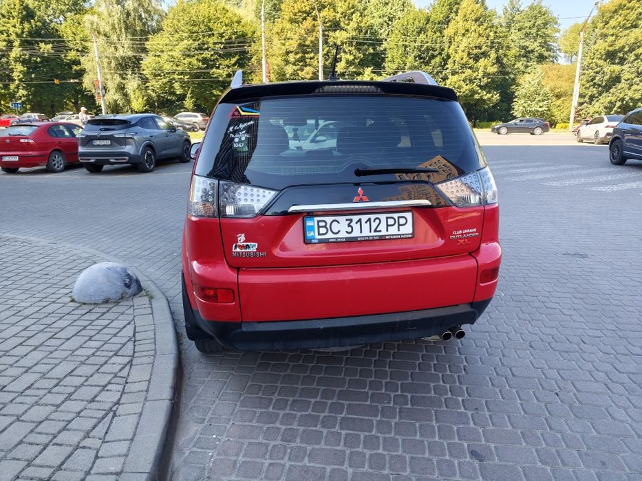 Mitsubishi outlander XL