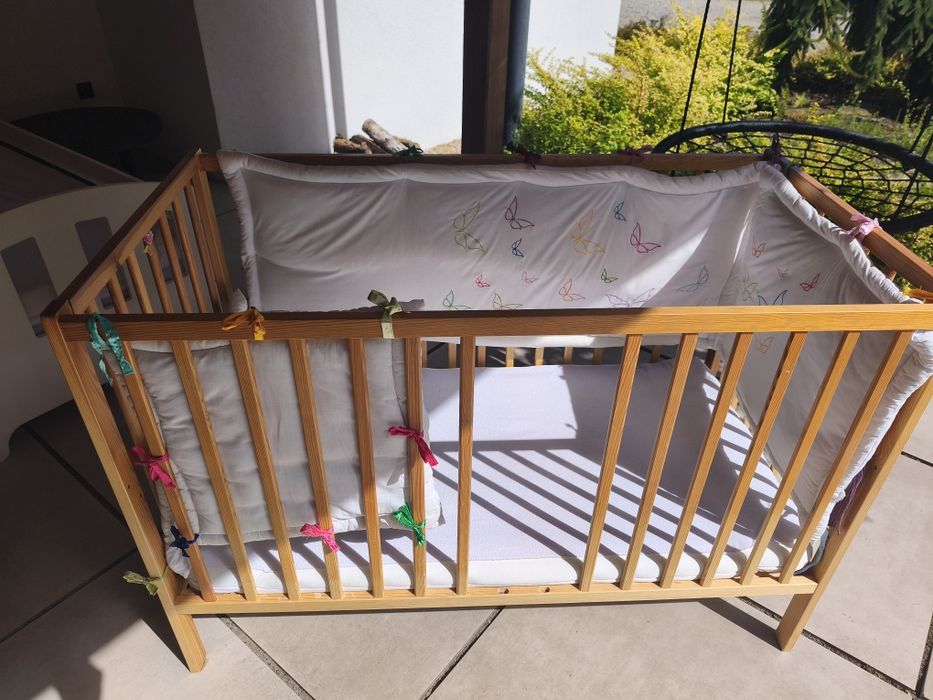 Łóżeczko dziecięce klasyk drewno 120x60  plus materac gratis plus pokrowiec