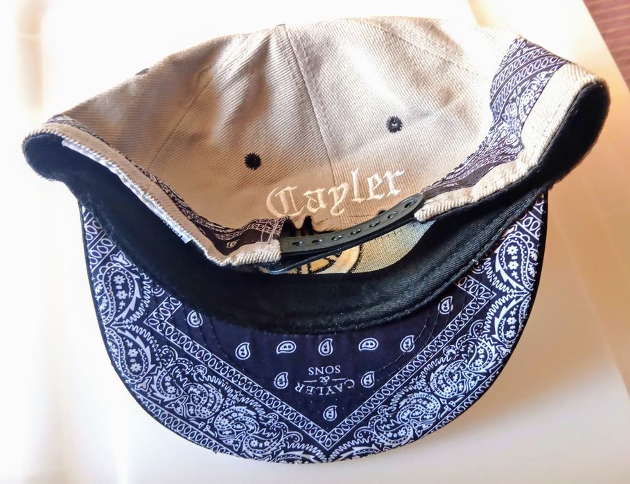 Boné Cayler & Sons .