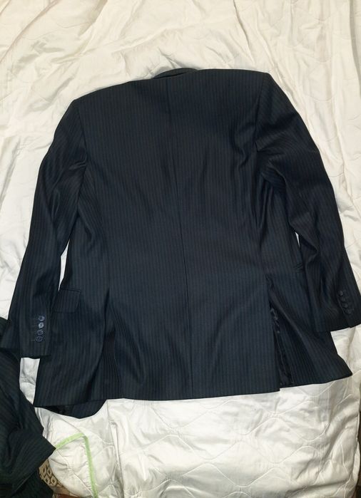 Костюм мужской классический размер 48