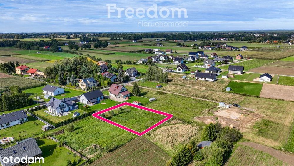 Działka 11 arów z pozwoleniem na budowę