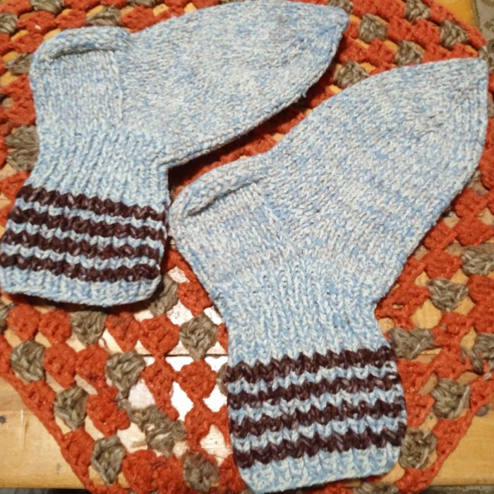 Простенькі, тепленькі шкарпетки