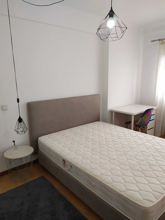 Quarto com casa banho privada