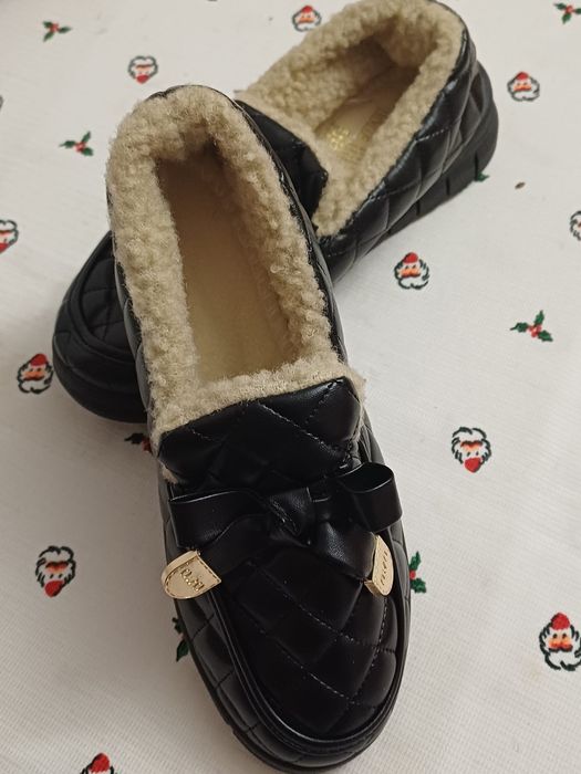 Sprzedam bardzo ładne buty damskie