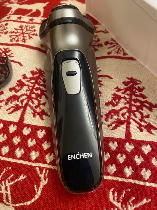 Електробритва ENCHEN Blackstone.