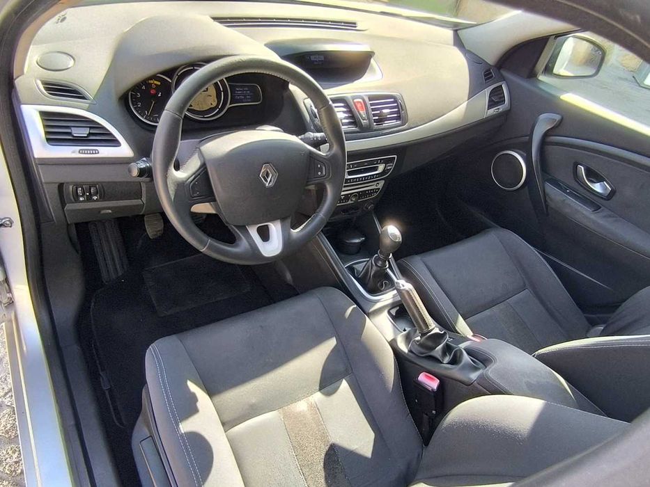 Renault Mégane Break Sport Tourer 1.5 DCI 110cv *Cx 6 Velocidades*