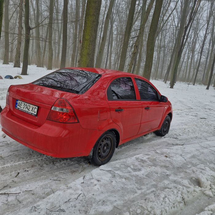 Продам шевроле авео в на ходу все ок з документами люби