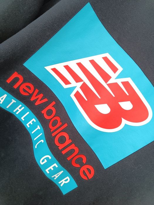 Кофта світшот New balance M чорна з принтом nb
