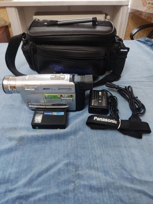 Кинокамера Panasonic NV-RZ 17