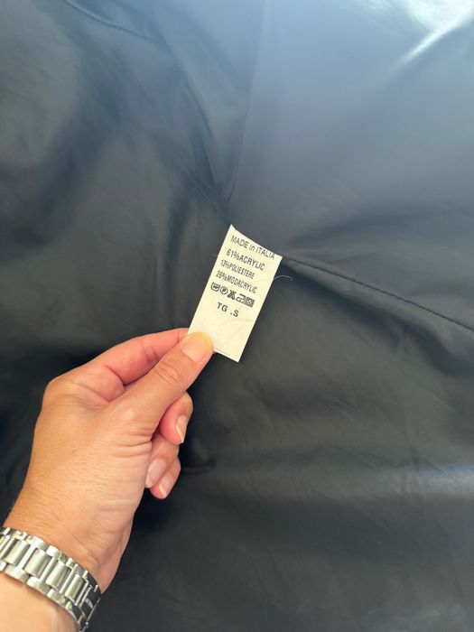 Casaco de pelo preto