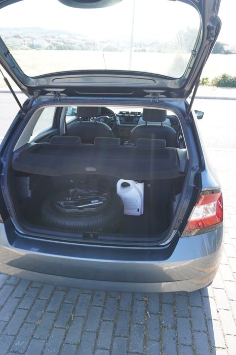 Skoda Fabia Ambition - GPL e gasolina com poucos quilometros