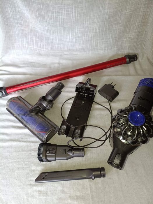 Odkurzacz Dyson V6 bezprzewodowy komplet