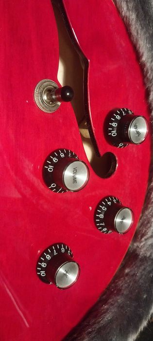 Guitarra Epiphone ES-339 PRO Cherry + Hard Case - (Split Coil)