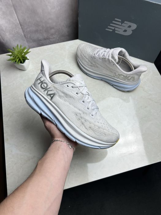 Кросівки Hoka Clifton 9 Розмір 41 Original Взуття
