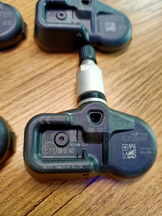 Czujniki cisnienia w kołach TPMS oryginał TOYOTA PMV-C210