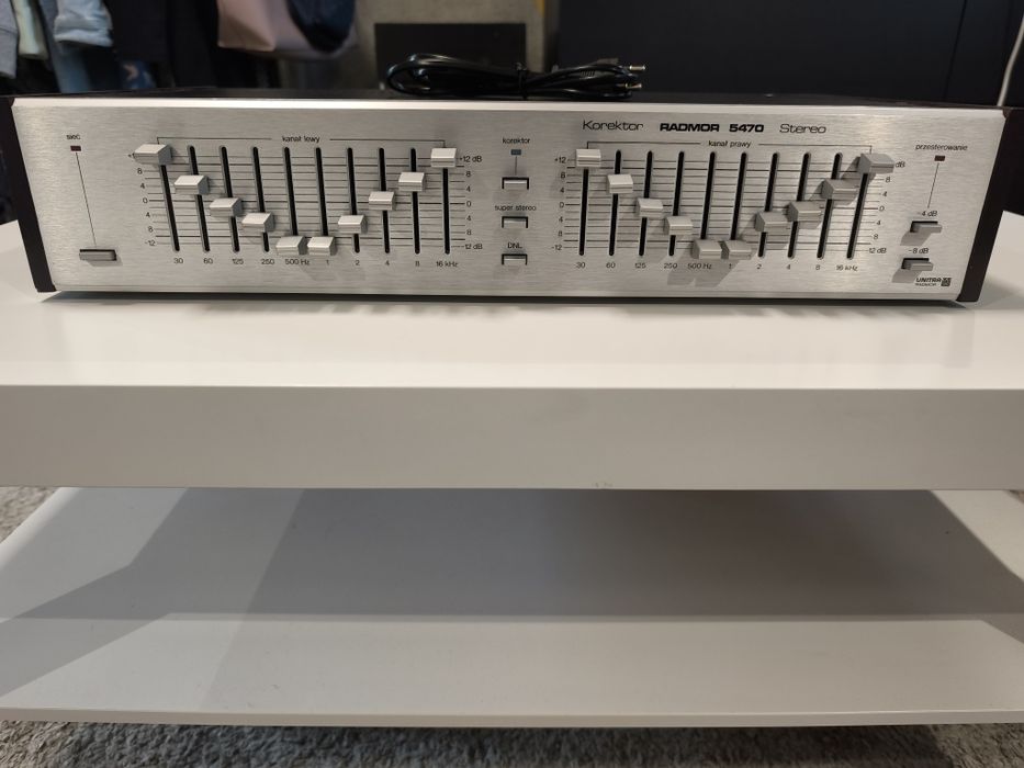 Radmor 5470 korektor graficzny srebrny