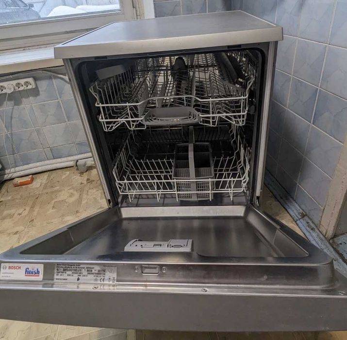 Посудомийна машина Bosch SMS40D18EU