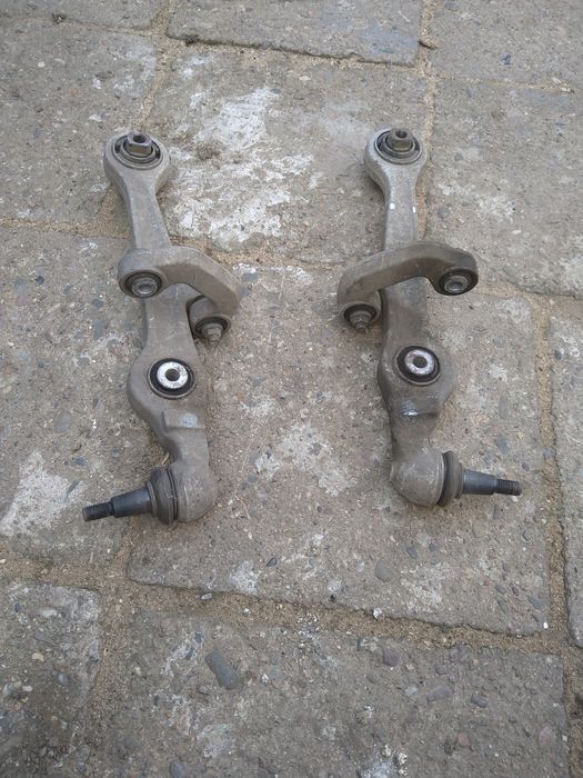 Wahacze przód audi a4 b6