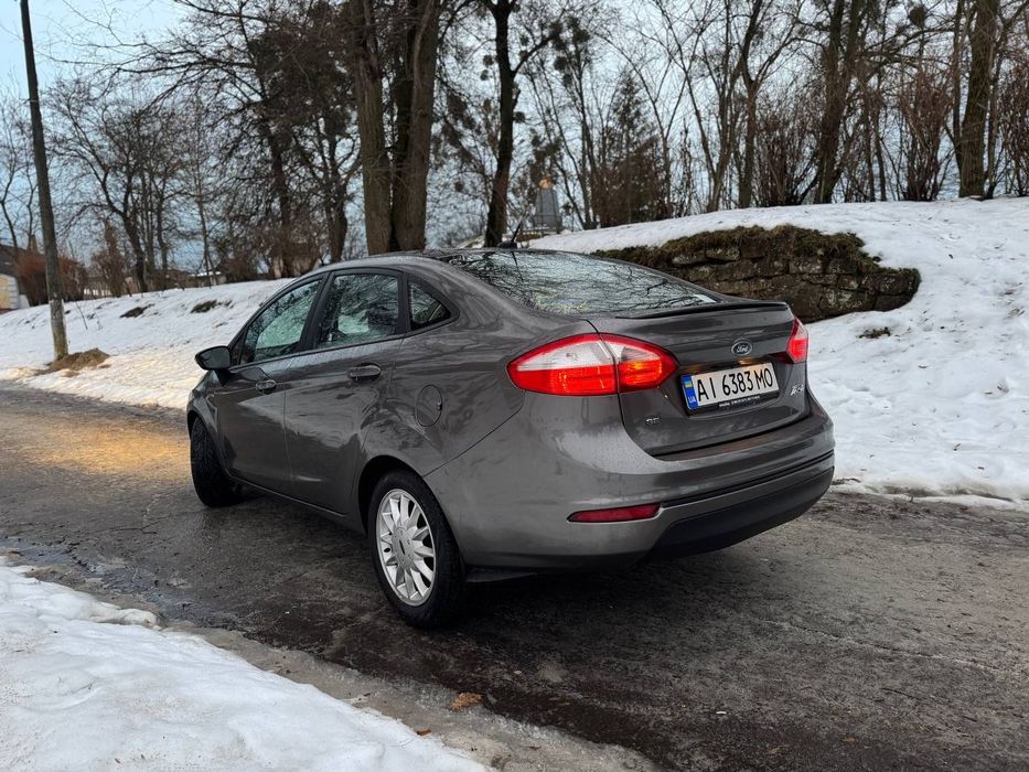 FORD FIESTA 2013 рік