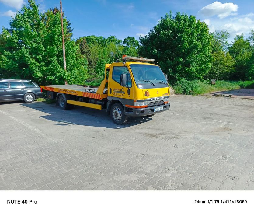 Mitsubishi CANTER  Mitsubishi CANTER Pomoc drogowa 3090 kg ladownosc