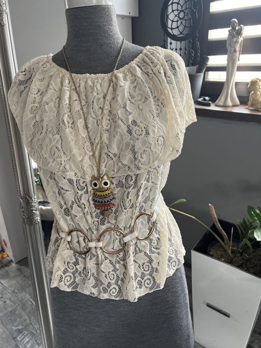 Bluzeczka koronka uniwersalny rozmiar