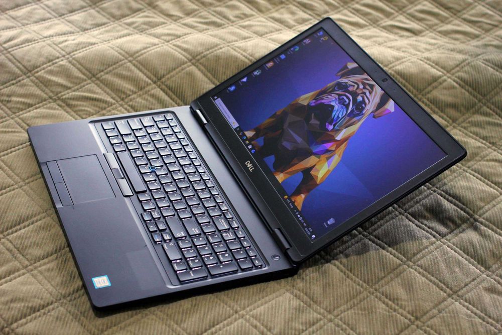 DELL 5590/Core i7-8650 8x/MХ130 2GB/16GB/SSD256/АКБ5ч/15.6 ips FHD