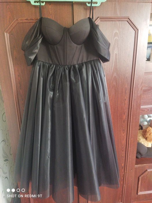 Сукня вечірня ( на випускний)