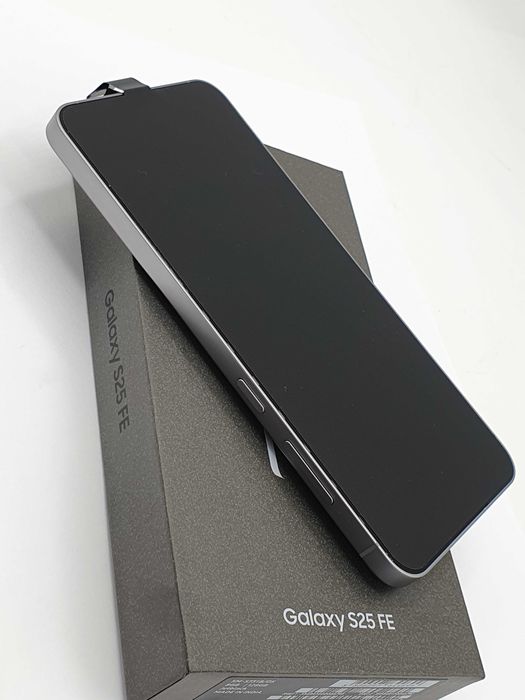 Smartfon Samsung Galaxy S25 FE 128GB